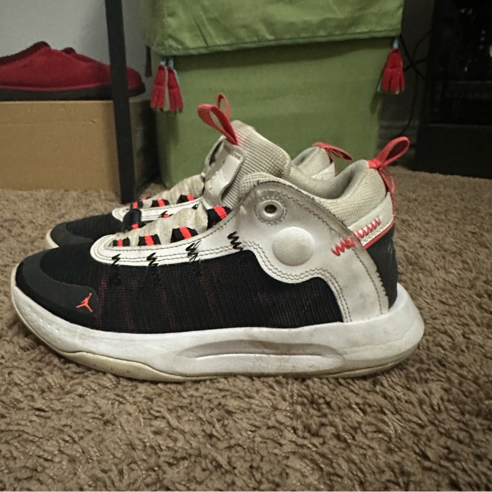 COPY - Nike Air Jordan Jumpman 2020 “Mid Red Orbit” Size 5 Youth